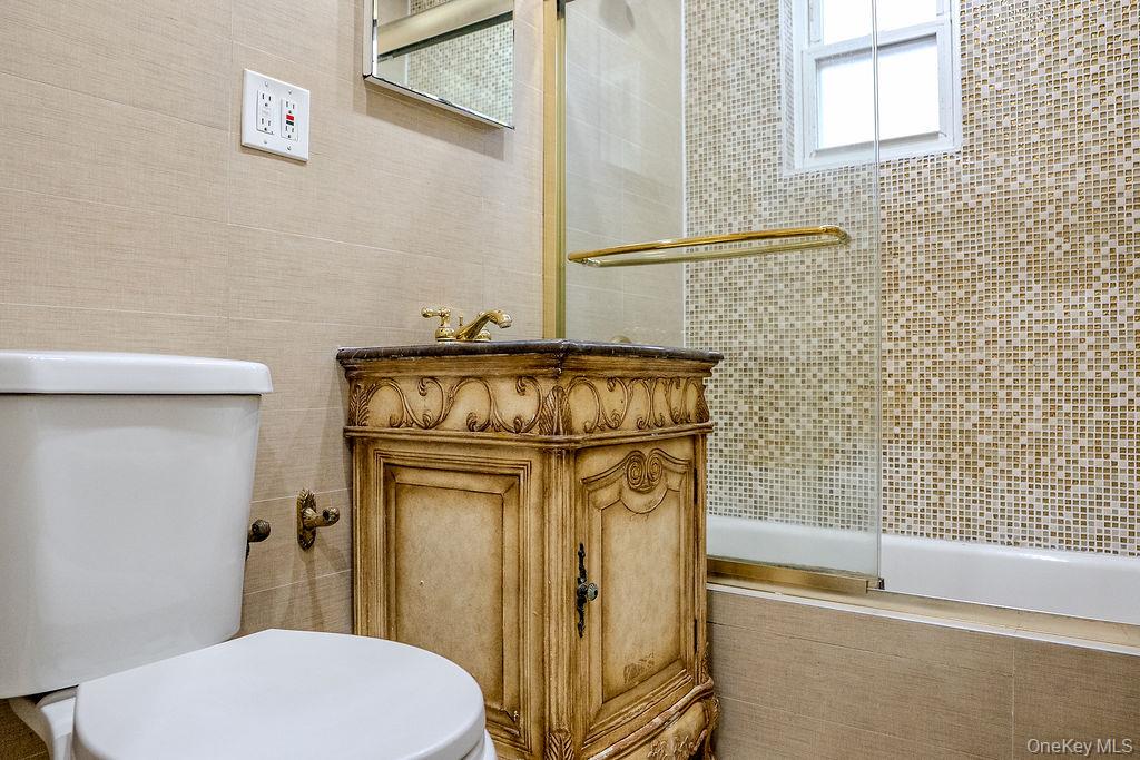 #20 photo, 9 Park Place, Great Neck , NY 11024