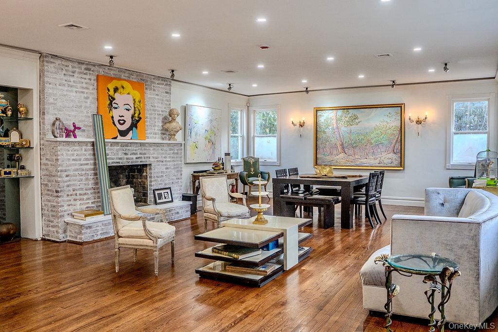 #9 photo, 9 Park Place, Great Neck , NY 11024