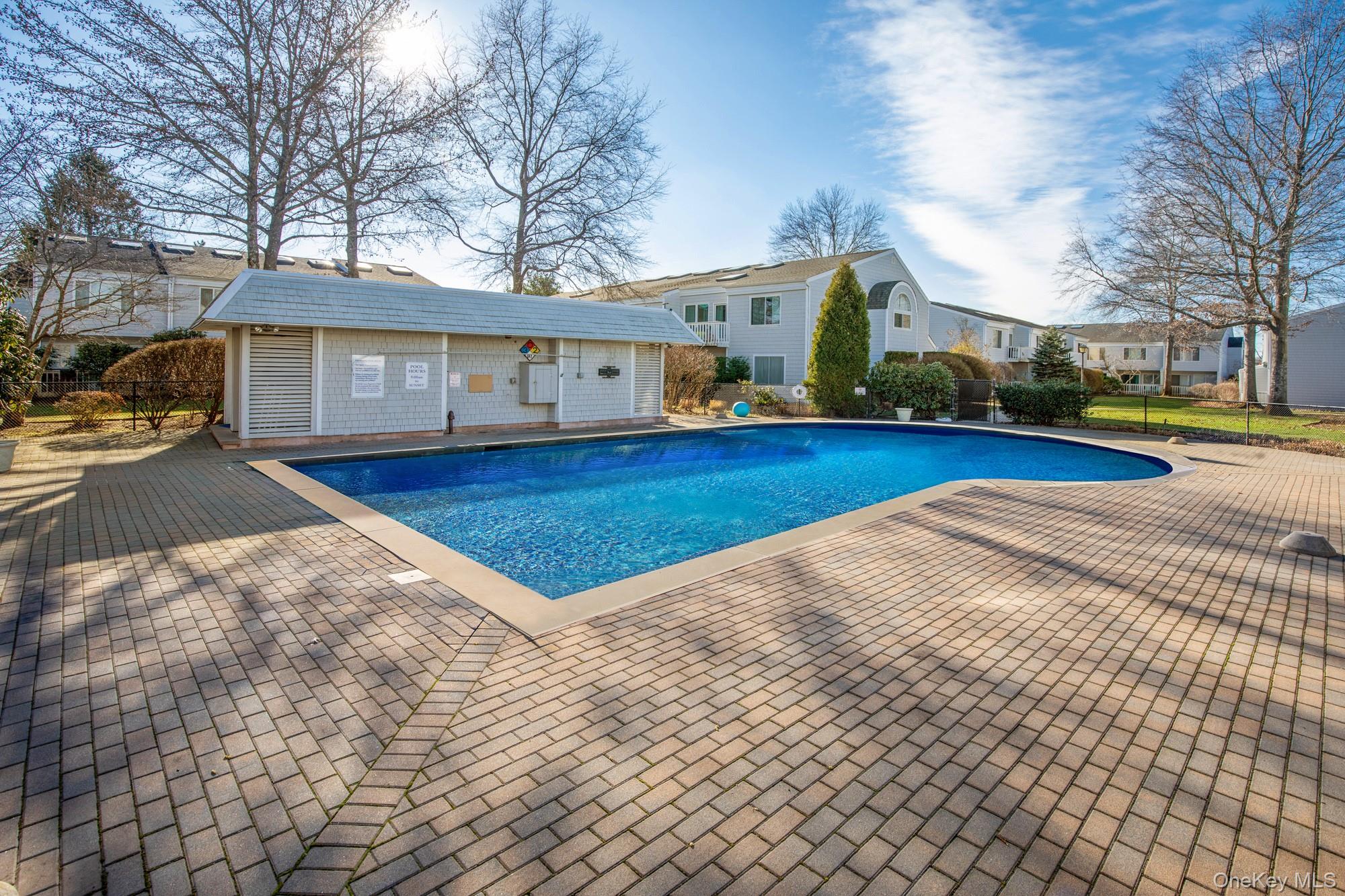 #17 photo, 220 Montauk Highway, Eastport , NY 11972