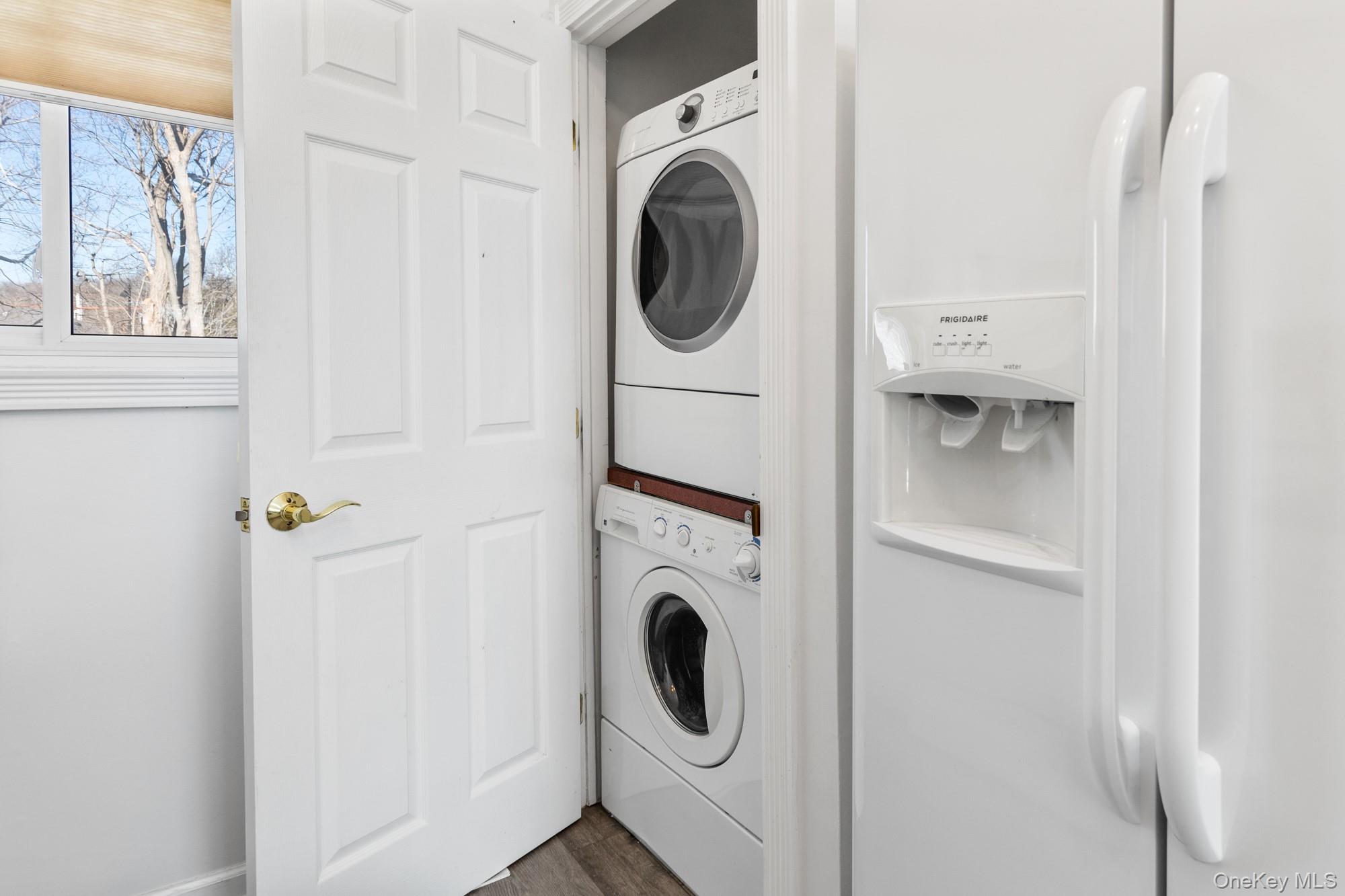 #8 photo, 220 Montauk Highway, Eastport , NY 11972