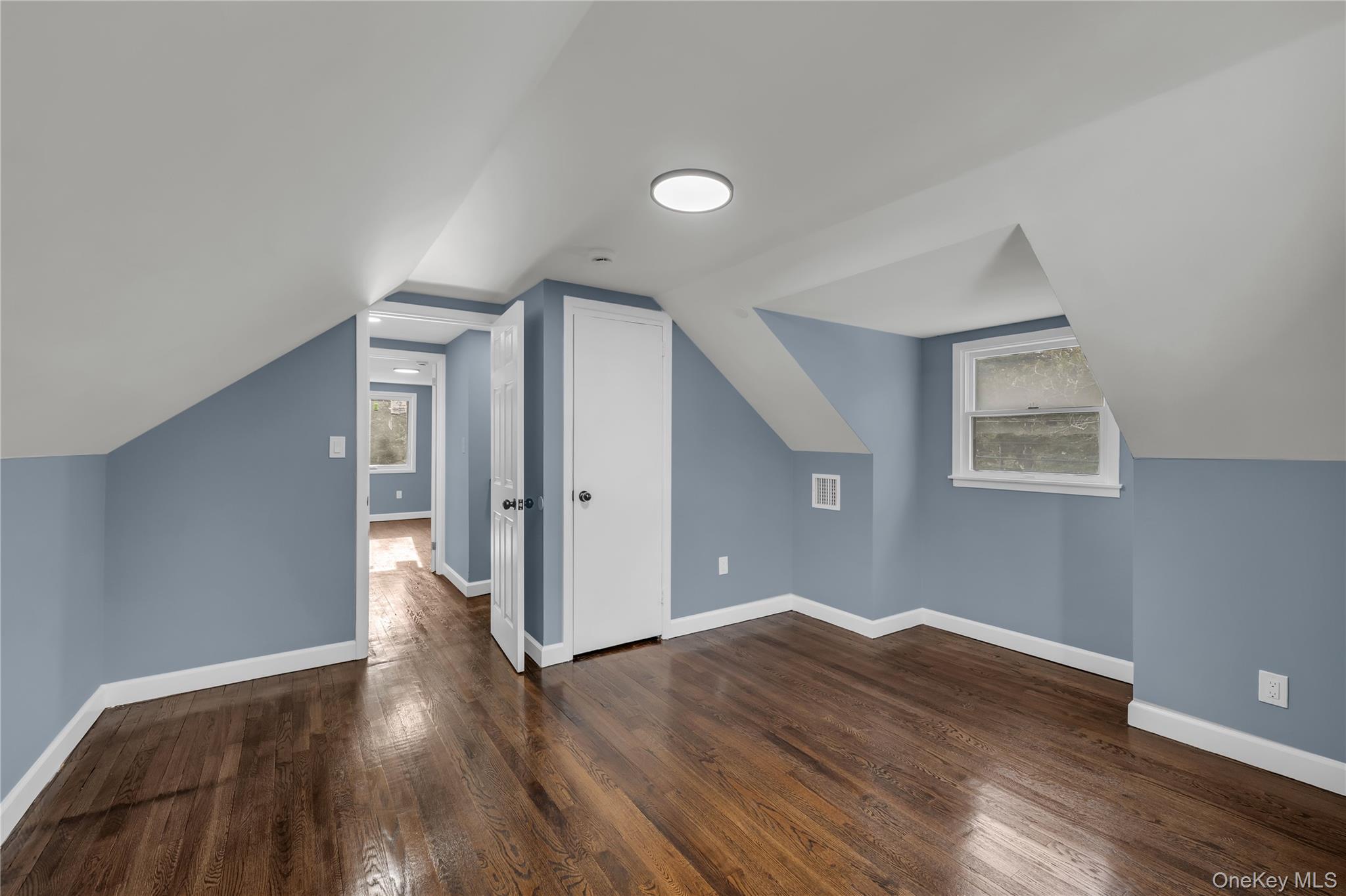 #15 photo, 585 Elwood Road, সাফোক কাউন্টি East Northport , NY 11731