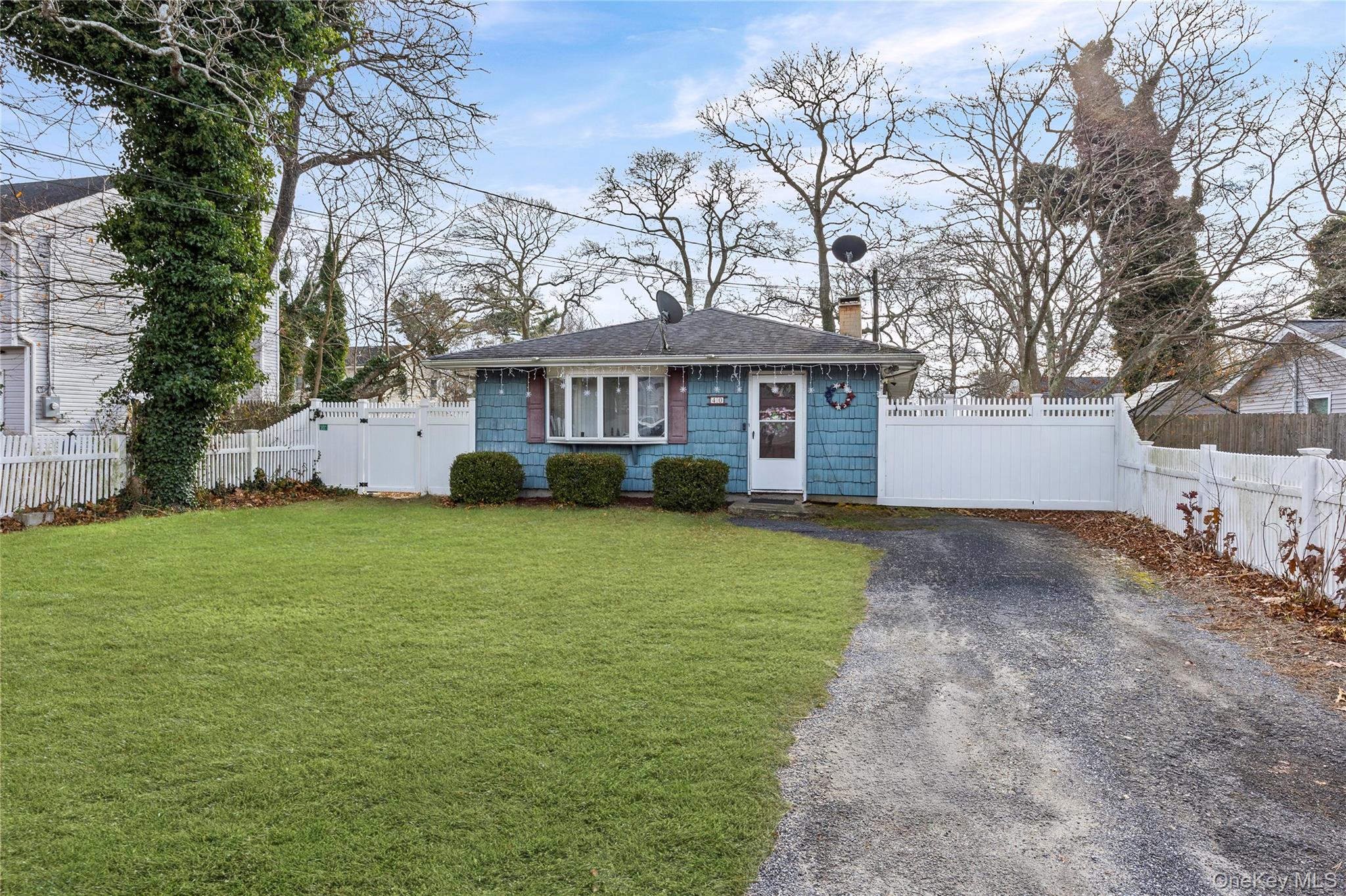 #1 photo, 40 Fairview Drive, Shirley , NY 11967