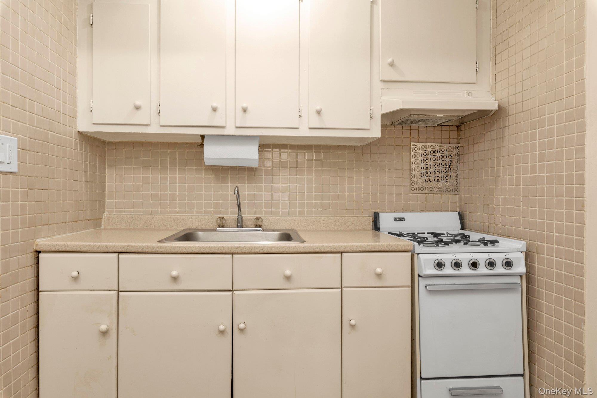 #11 photo, 31-85 Crescent Street, 皇后區 阿士多利亚 Astoria , NY 11106