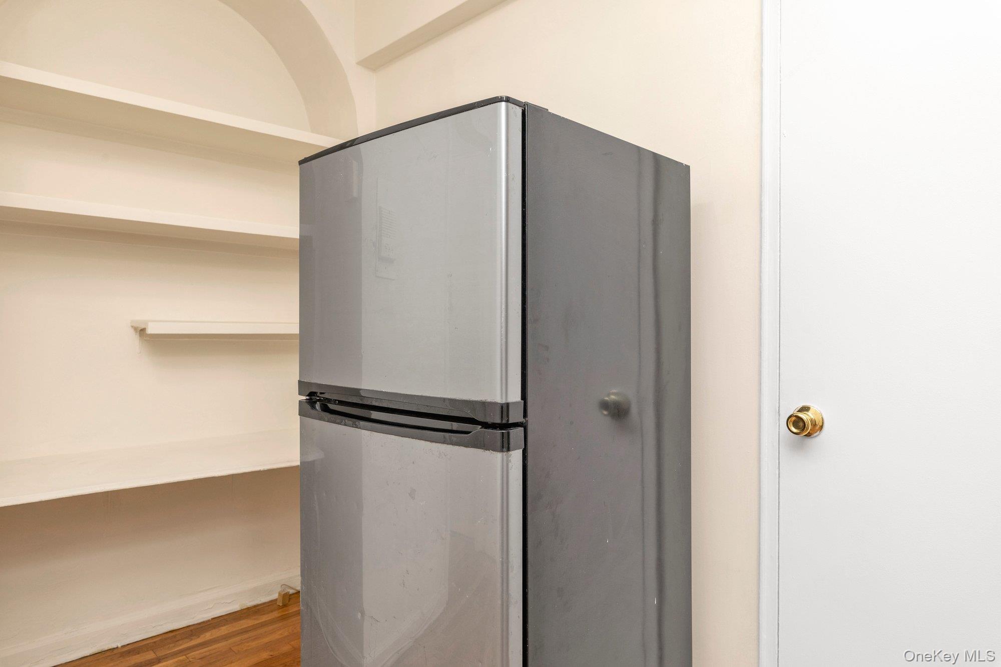 #13 photo, 31-85 Crescent Street, 皇后區 阿士多利亚 Astoria , NY 11106