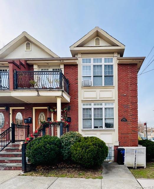 #2 photo, 60-28 60th Place, Maspeth , NY 11378