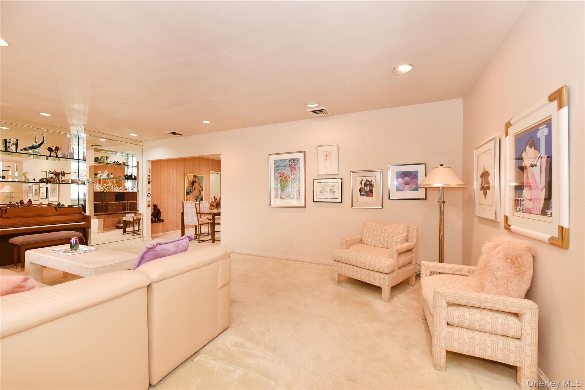 #11 photo, 217-49 Stewart Road, কুইন্‌স Oakland Gardens , NY 11364