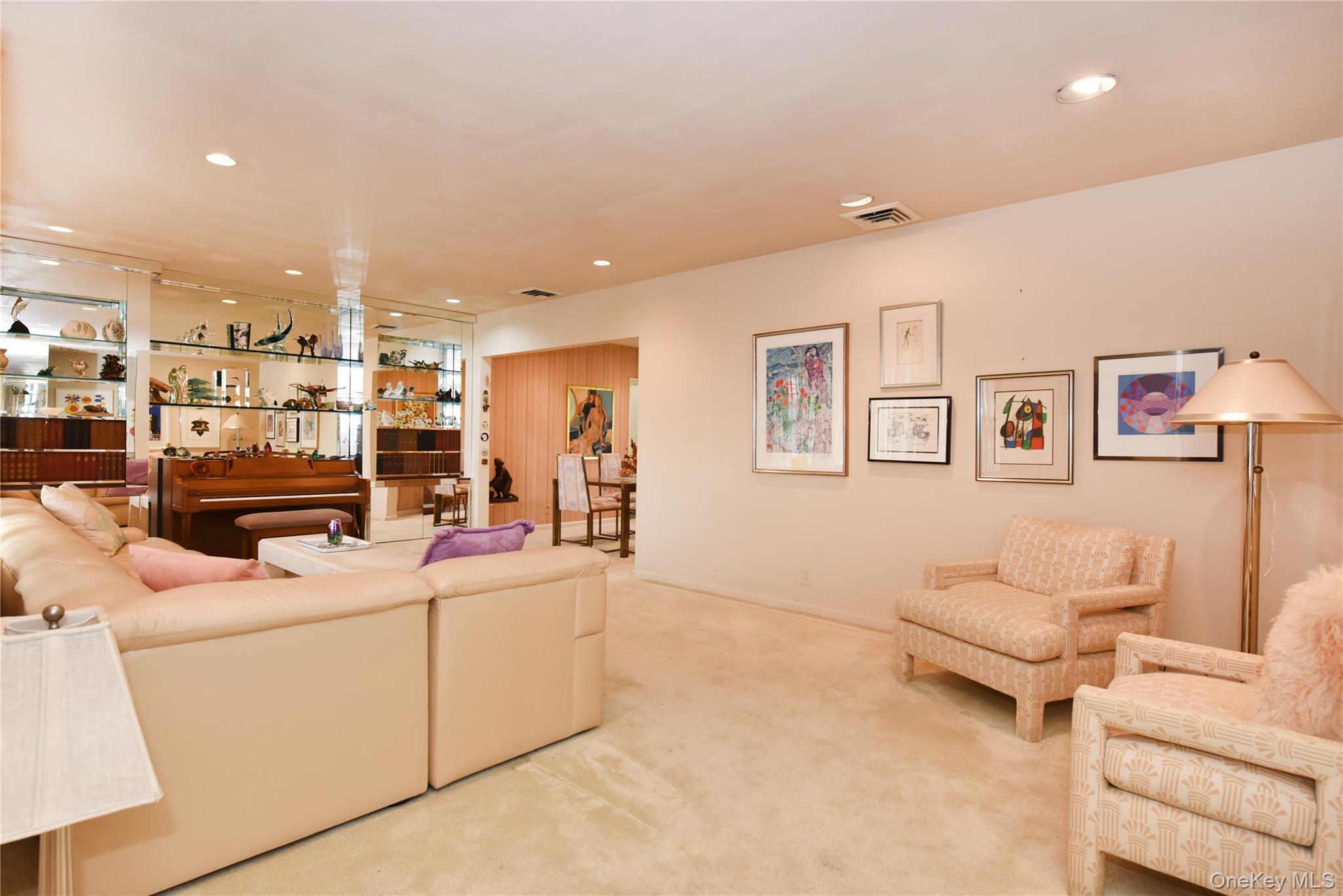 #12 photo, 217-49 Stewart Road, কুইন্‌স Oakland Gardens , NY 11364