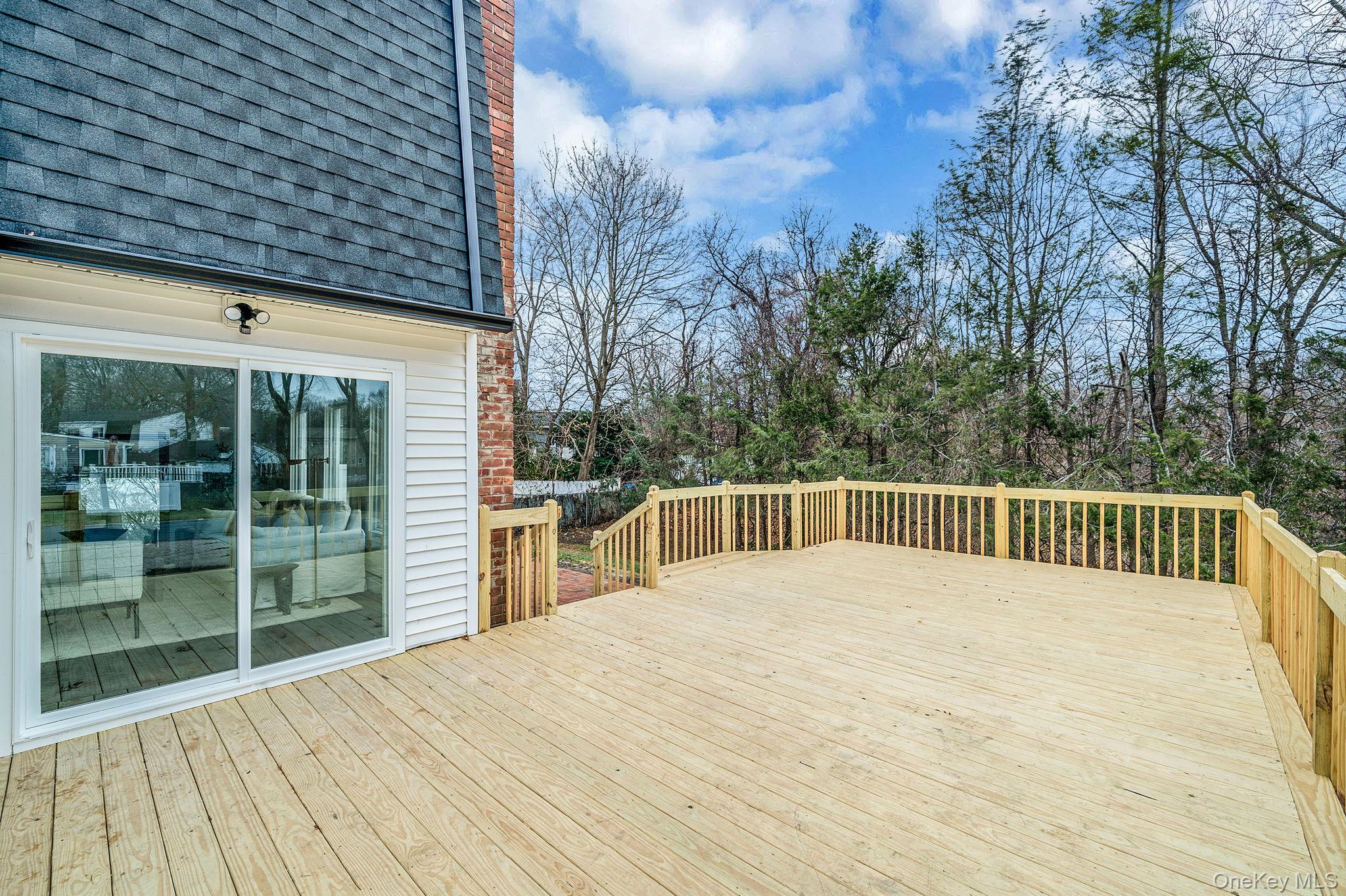 #19 photo, 3 Lilac Lane, Port Jefferson Station , NY 11776