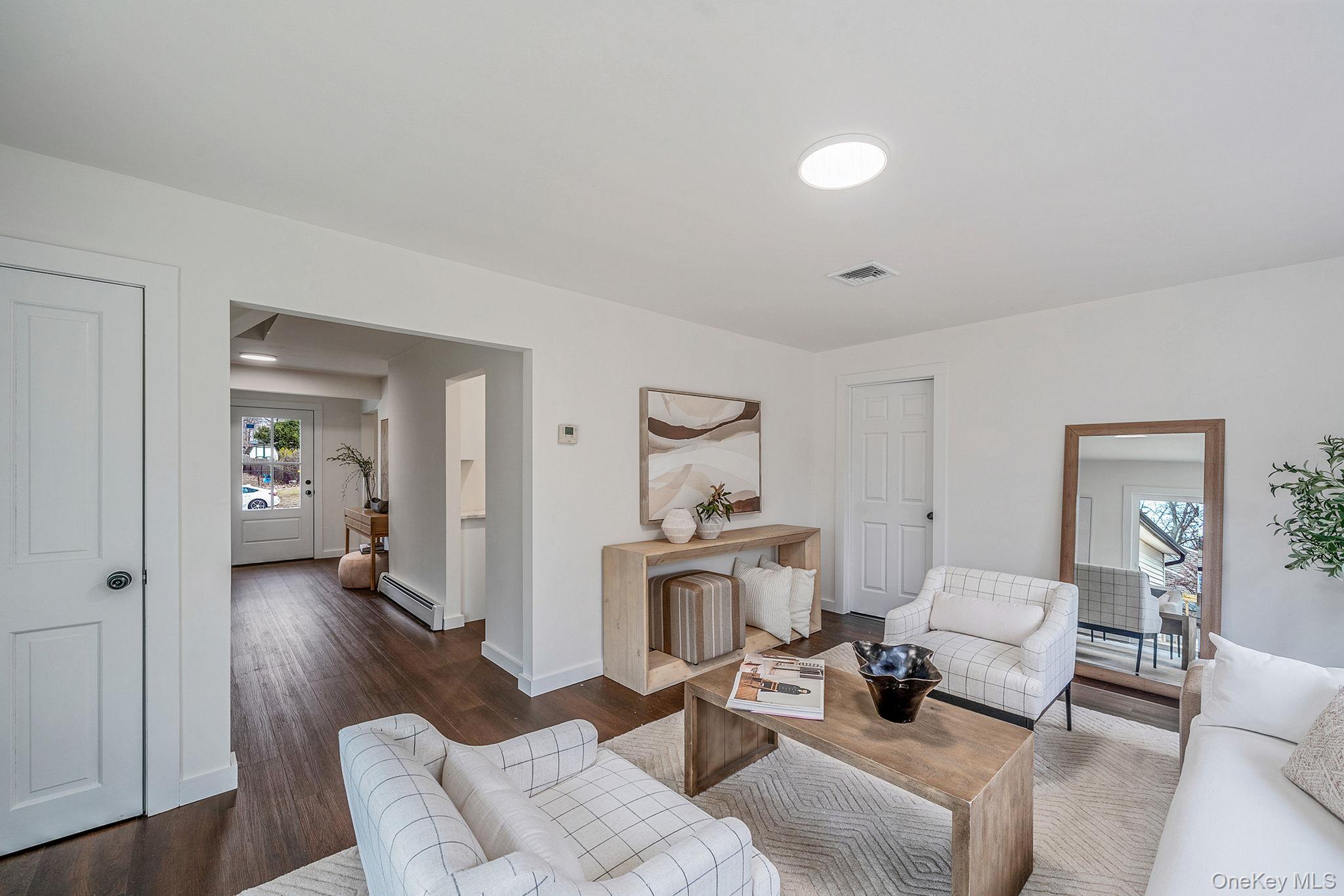 #6 photo, 3 Lilac Lane, Port Jefferson Station , NY 11776