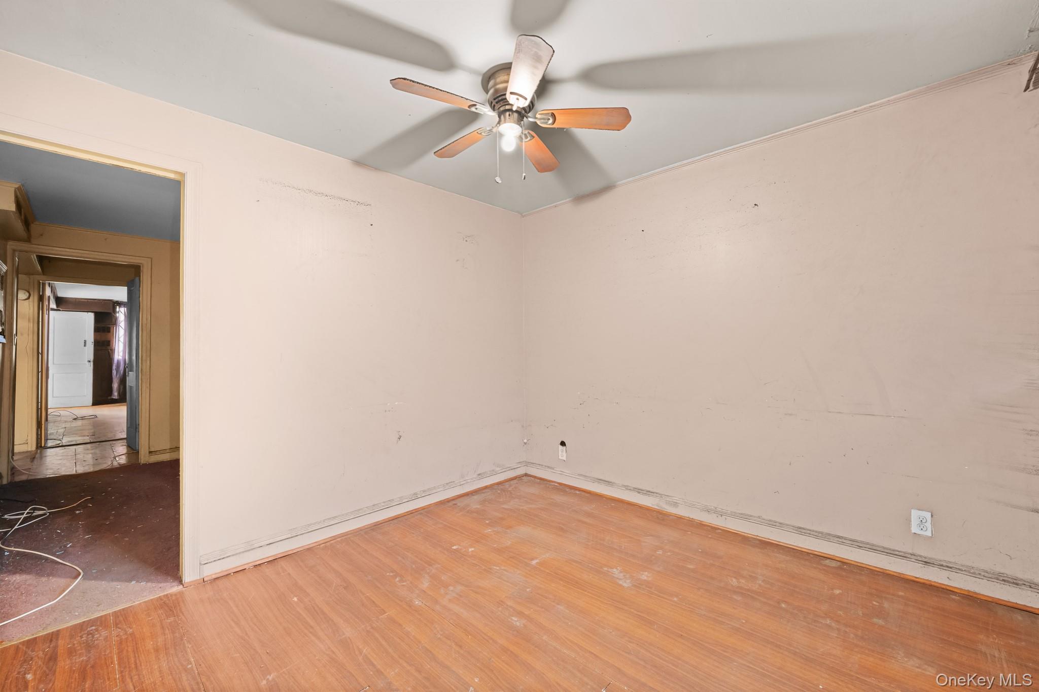 #7 photo, 997 E 52nd Street, Brooklyn , NY 11234