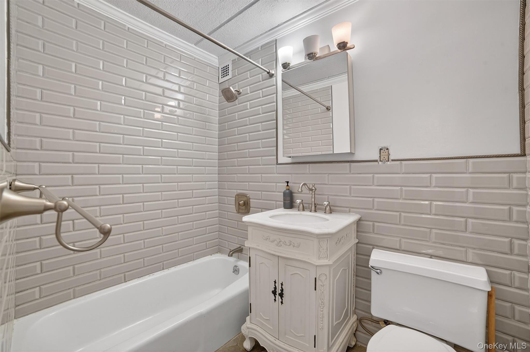 #15 photo, 145 Valentine Lane, Yonkers , NY 10705