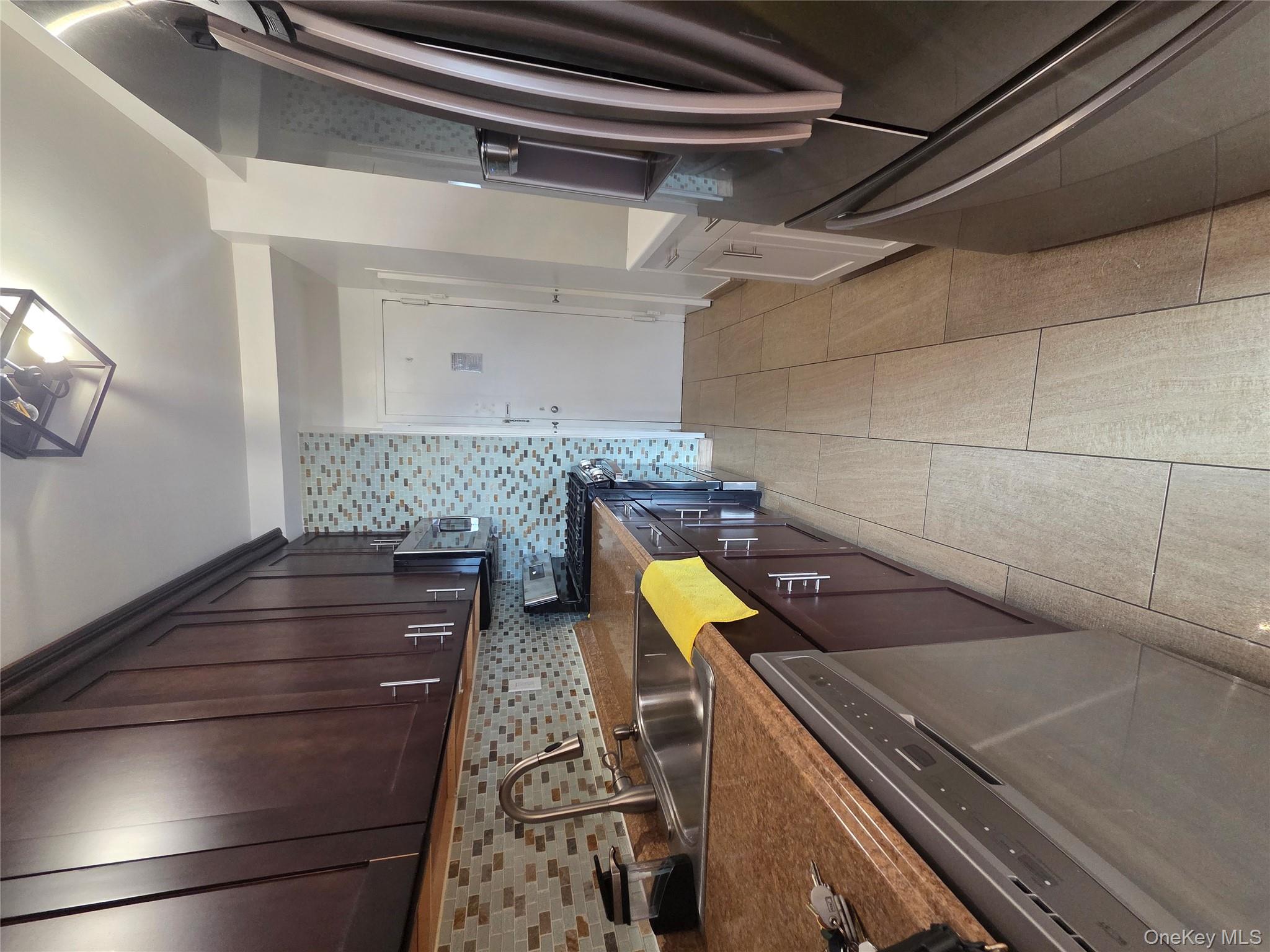 #16 photo, 5 Fordham Hill Oval, Bronx , NY 10468