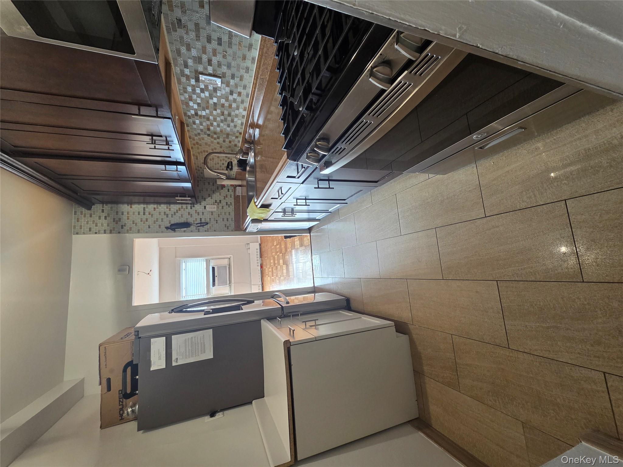 #17 photo, 5 Fordham Hill Oval, Bronx , NY 10468