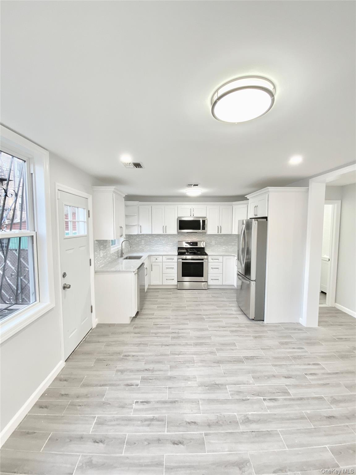 #6 photo, 1210 Vyse Avenue, Bronx , NY 10459