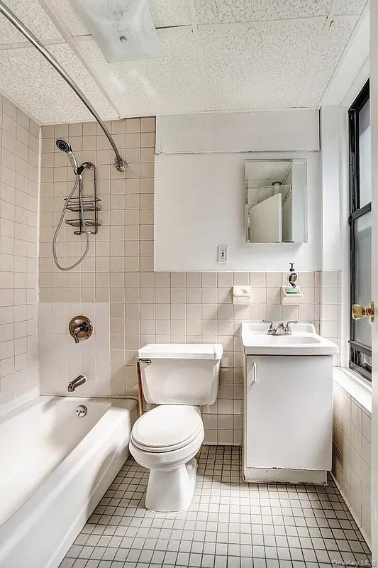 #4 photo, 551 E 12th Street, New York (Manhattan) , NY 10009