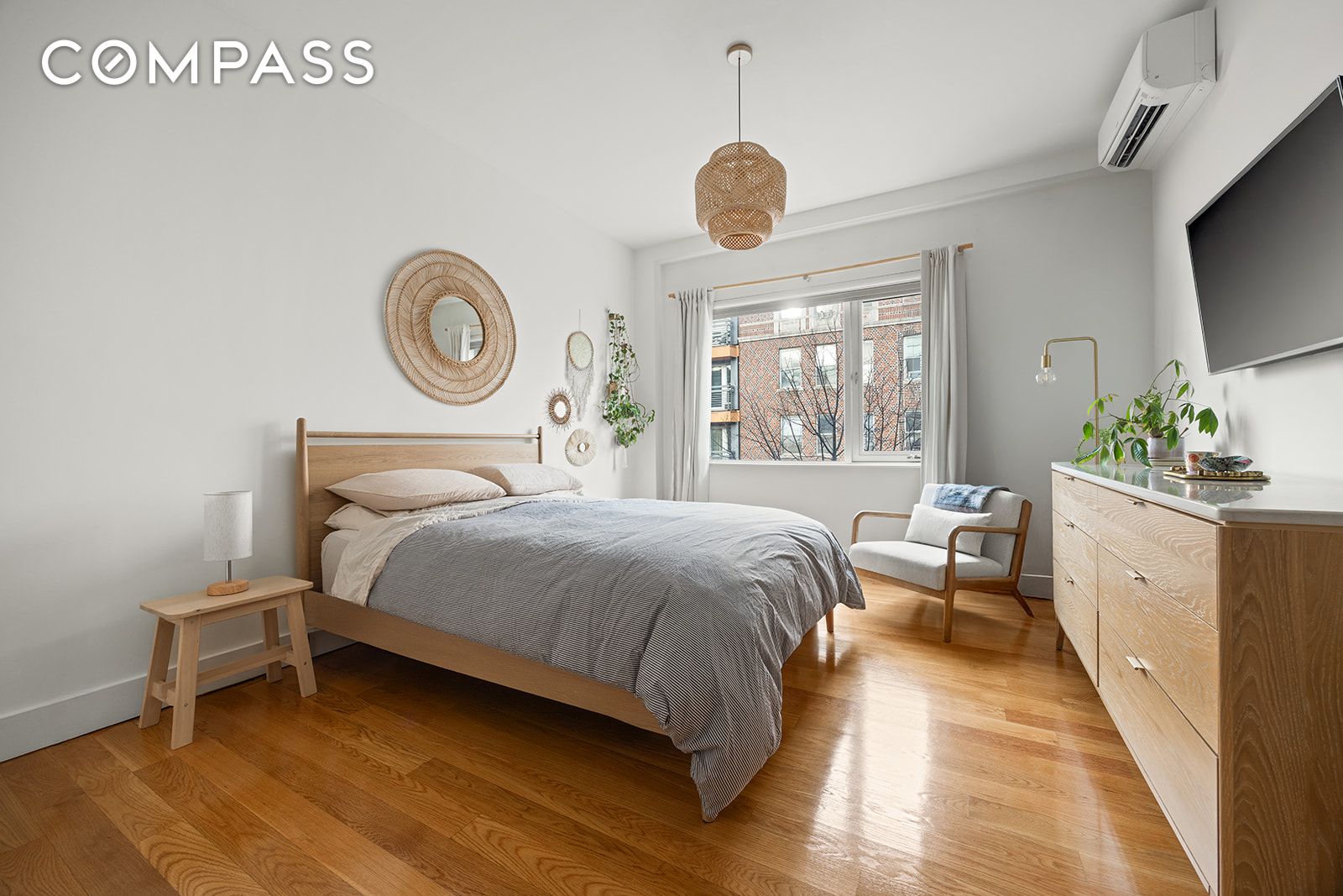 #7 photo, 432 Grand Street, ব্রুকলিন Williamsburg , NY 11211