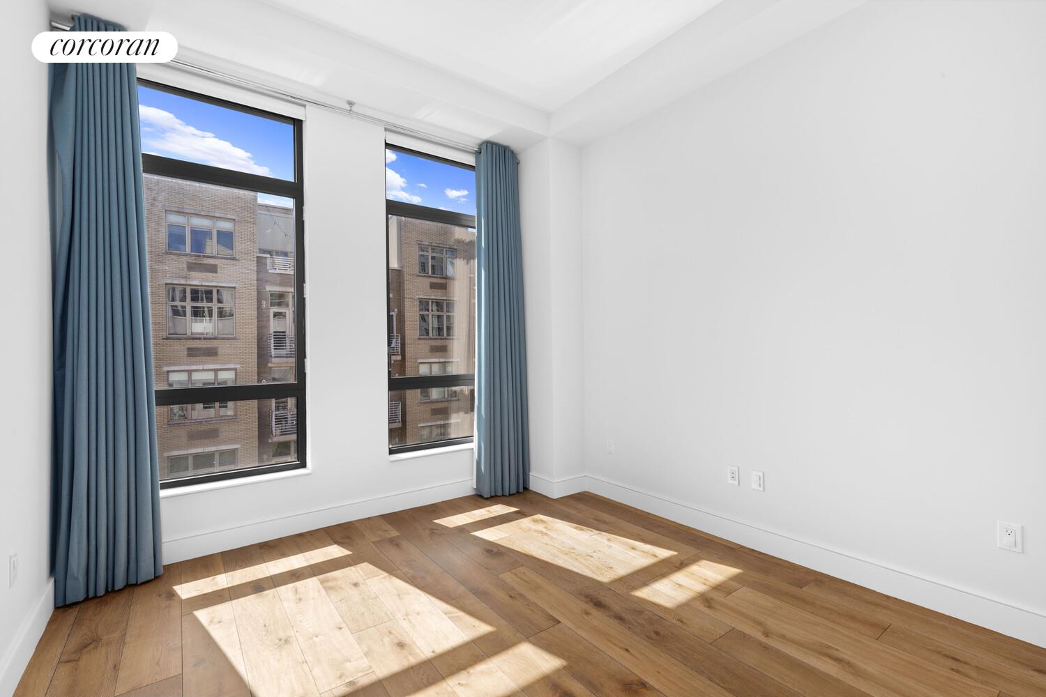 #10 photo, Brooklyn, Williamsburg , NY 11211