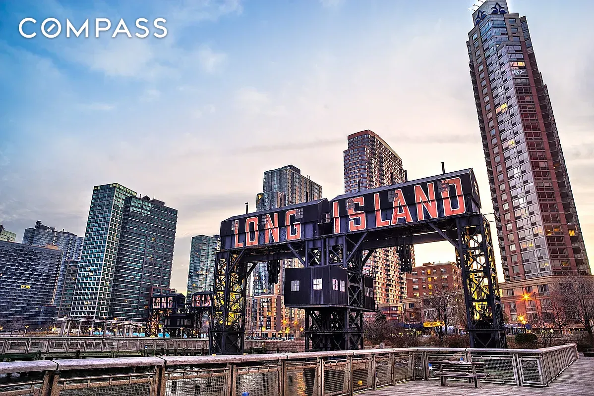 #10 photo, Long Island City, Long Island City , NY 11101