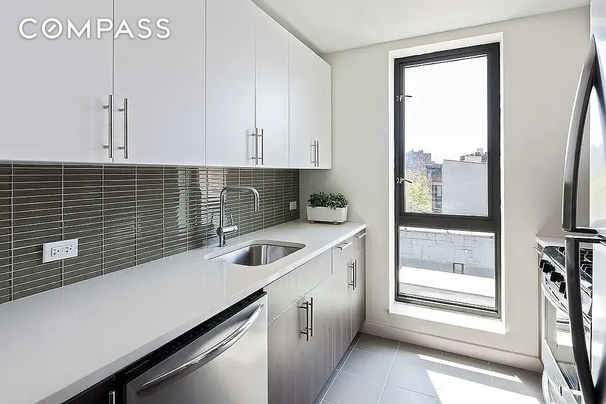 #2 photo, Long Island City, Long Island City , NY 11101