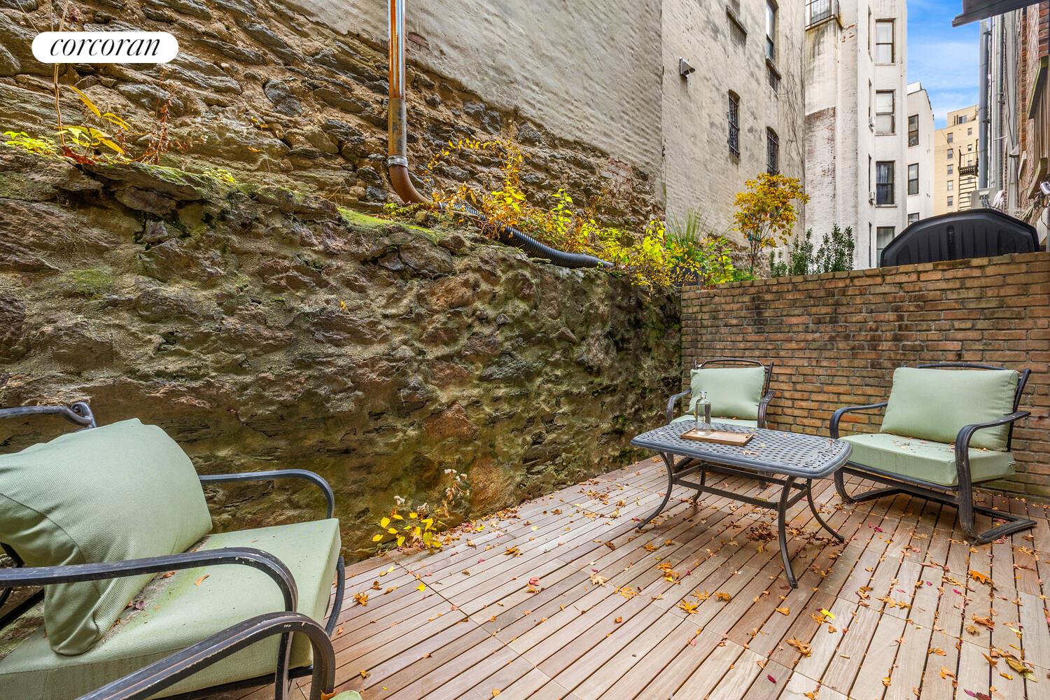 #18 photo, New York City, Manhattan Valley , NY 10025