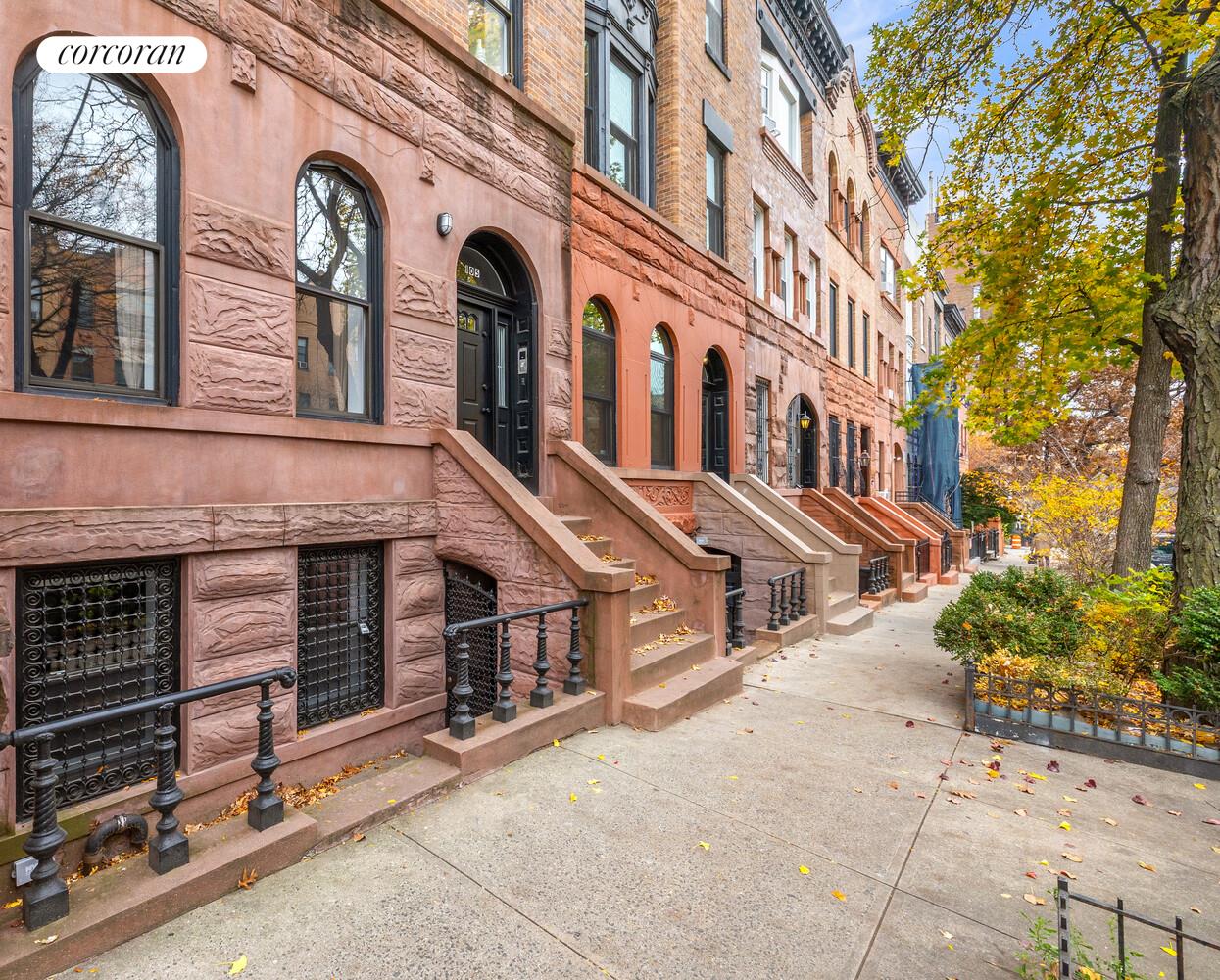 #20 photo, New York City, Manhattan Valley , NY 10025