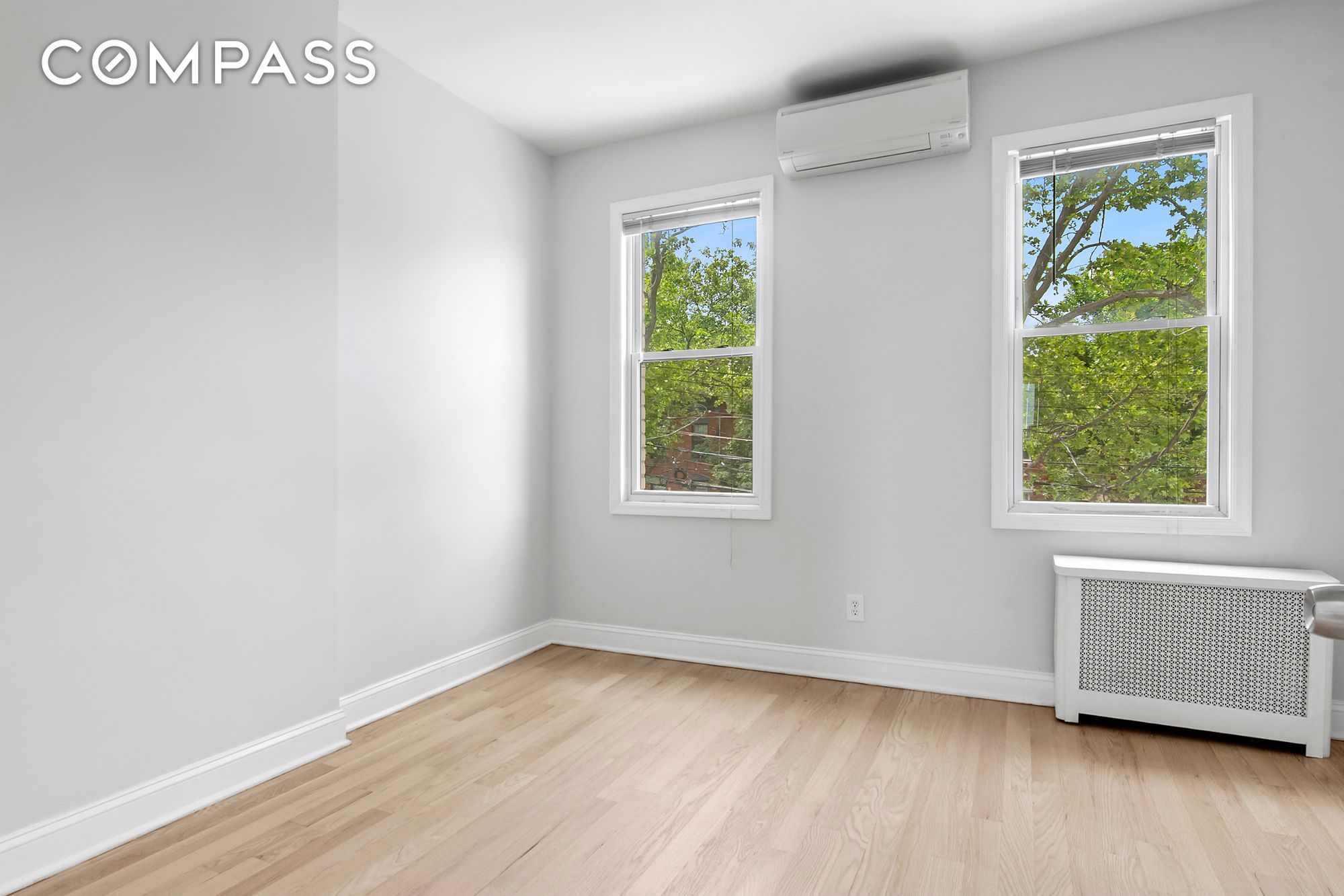 #4 photo, Astoria, Astoria , NY 11105