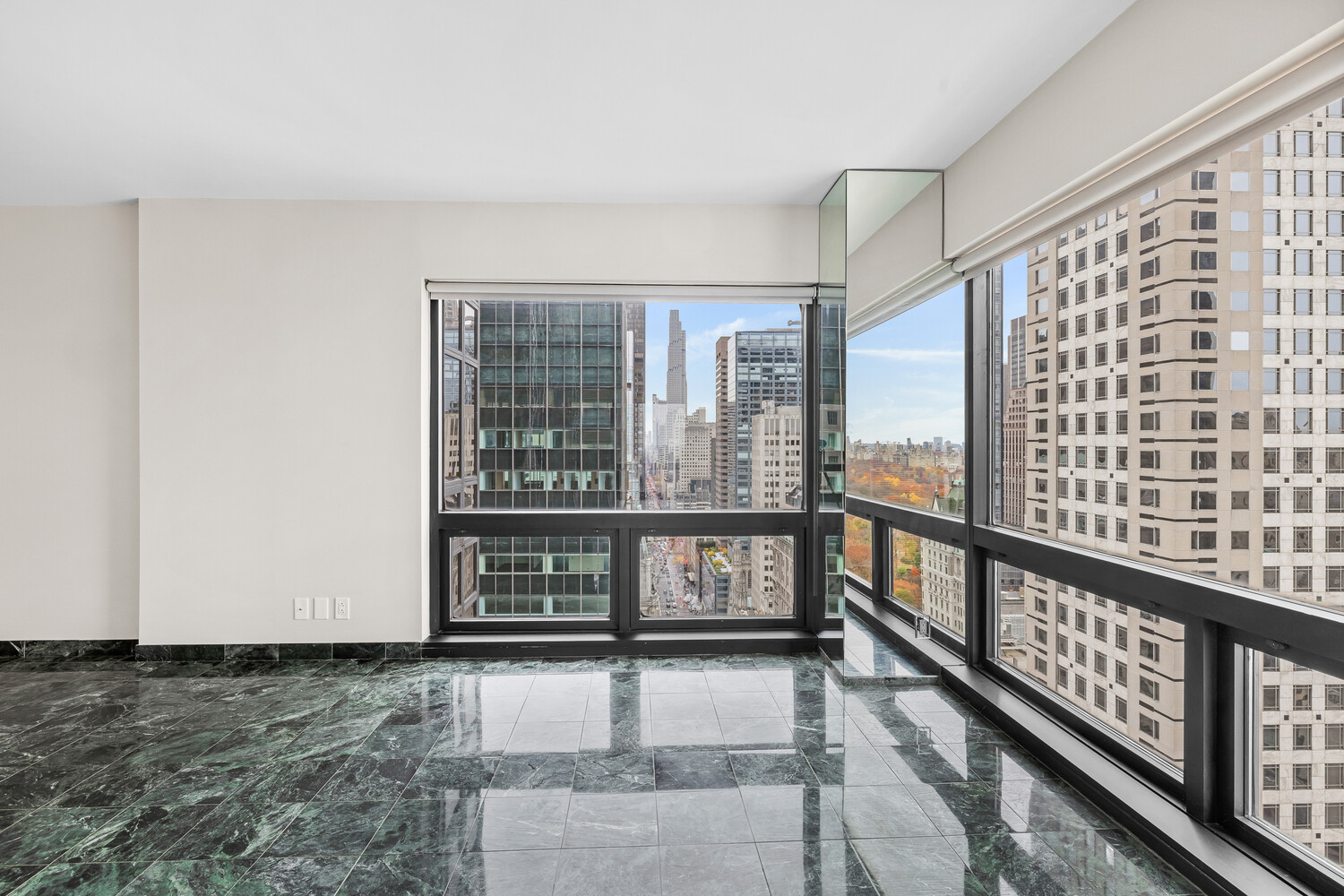 #10 photo, 721 5TH Avenue, Midtown East , NY 10022