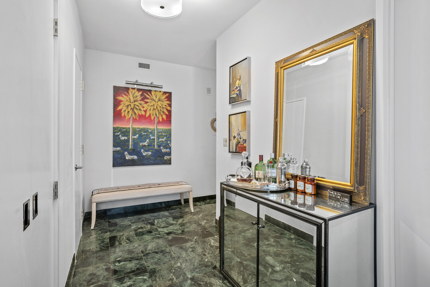 #3 photo, 721 5TH Avenue, Midtown East , NY 10022