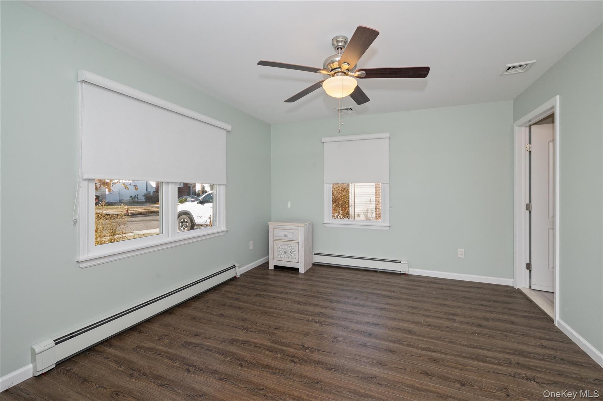 #12 photo, 2319 Willow Street, নাসাউ কাউন্টি Wantagh , NY 11793