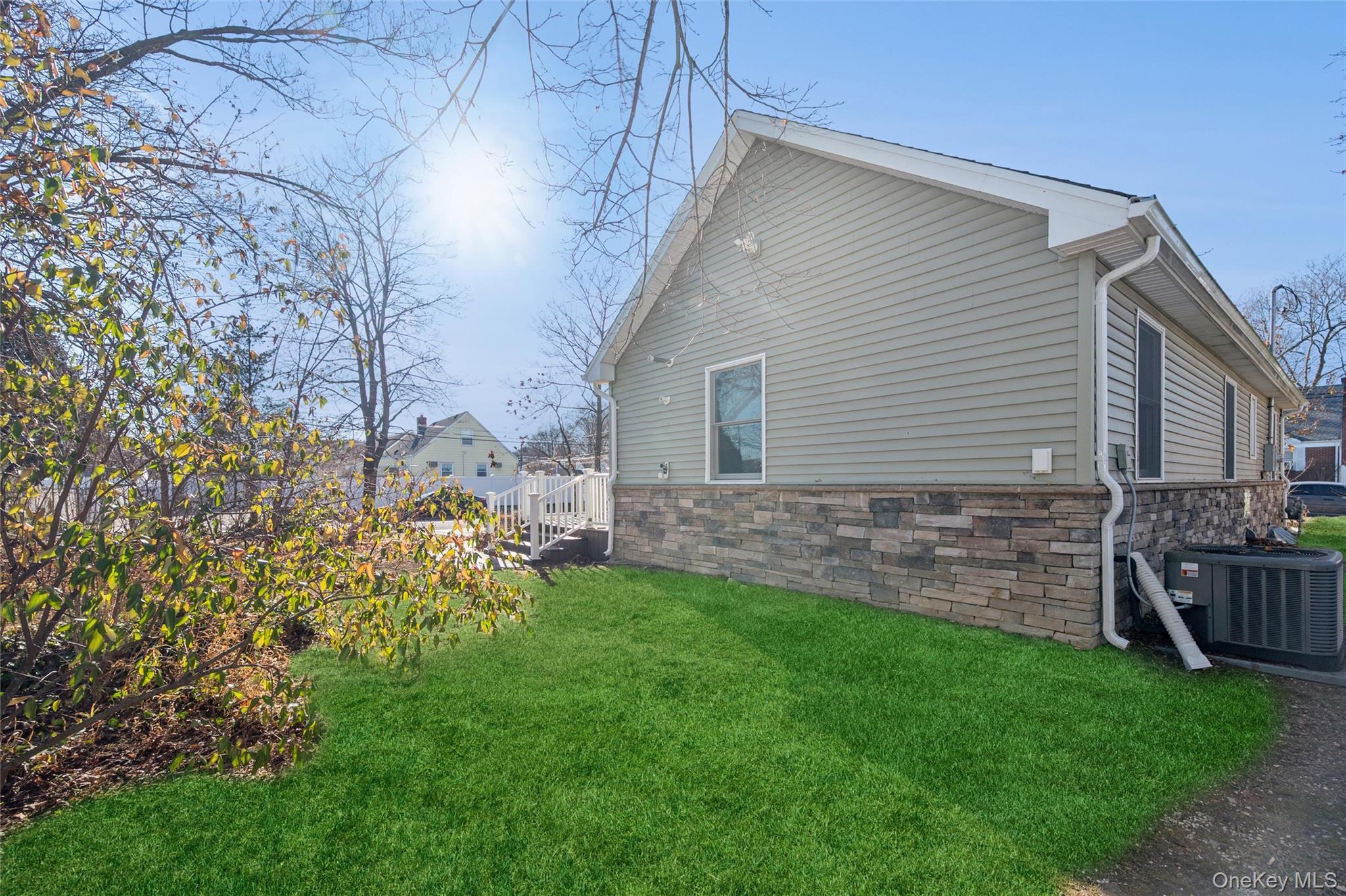 #19 photo, 2319 Willow Street, নাসাউ কাউন্টি Wantagh , NY 11793