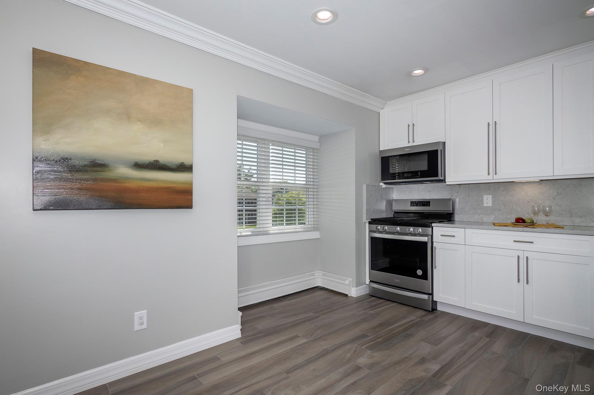 #5 photo, 342 Terrace, Bayport , NY 11705