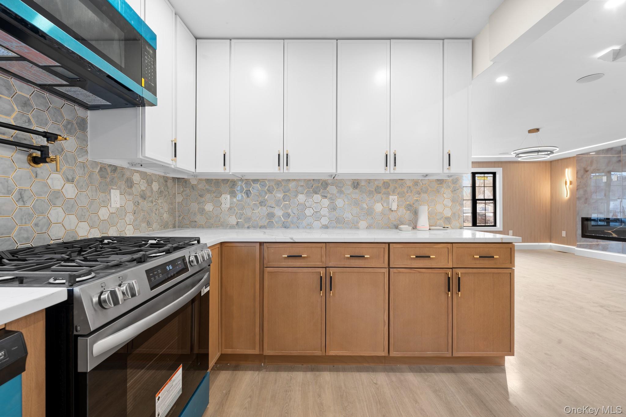 #5 photo, 24917 147th Road, Rosedale , NY 11422