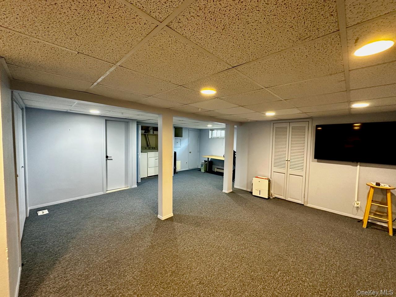 #13 photo, 26 Canterbury Road, Woodbury , NY 11797