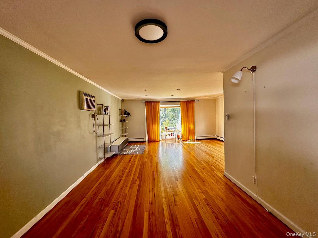 #4 photo, 26 Canterbury Road, Woodbury , NY 11797