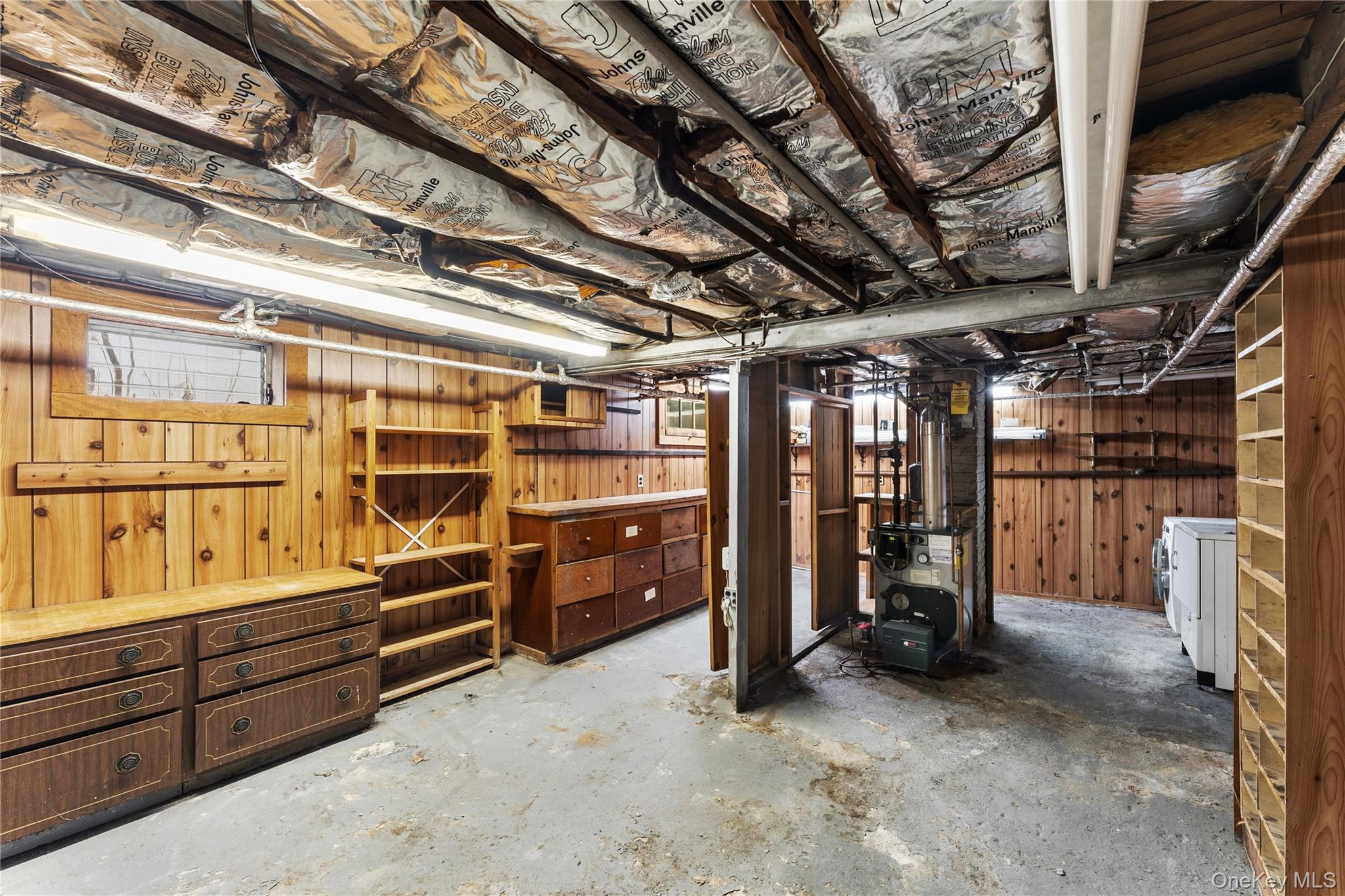 #12 photo, 160 Lanier Place, Westbury , NY 11590