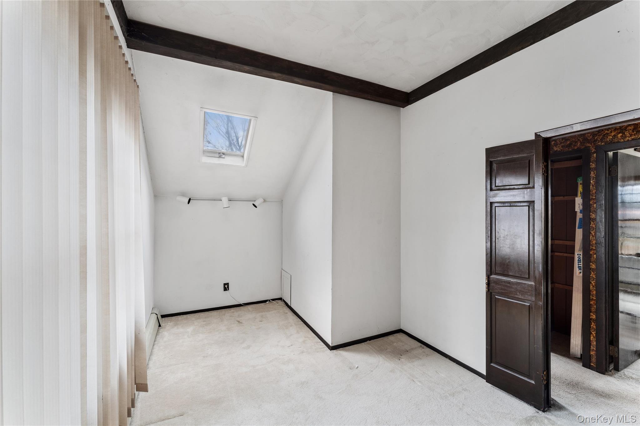 #14 photo, 160 Lanier Place, Westbury , NY 11590