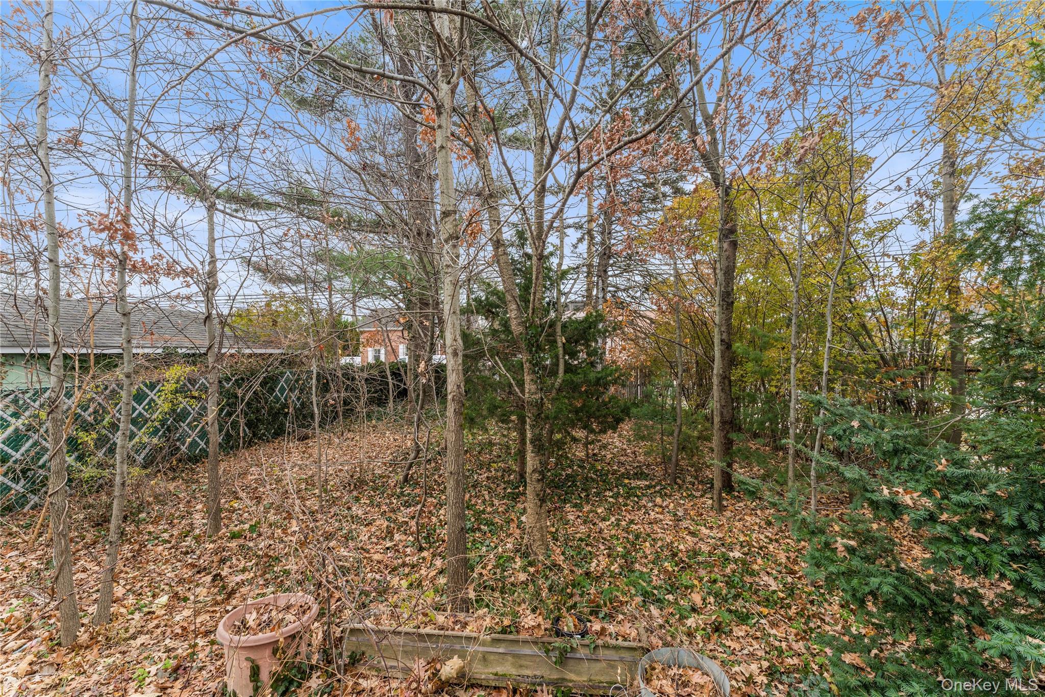 #5 photo, 160 Lanier Place, Westbury , NY 11590