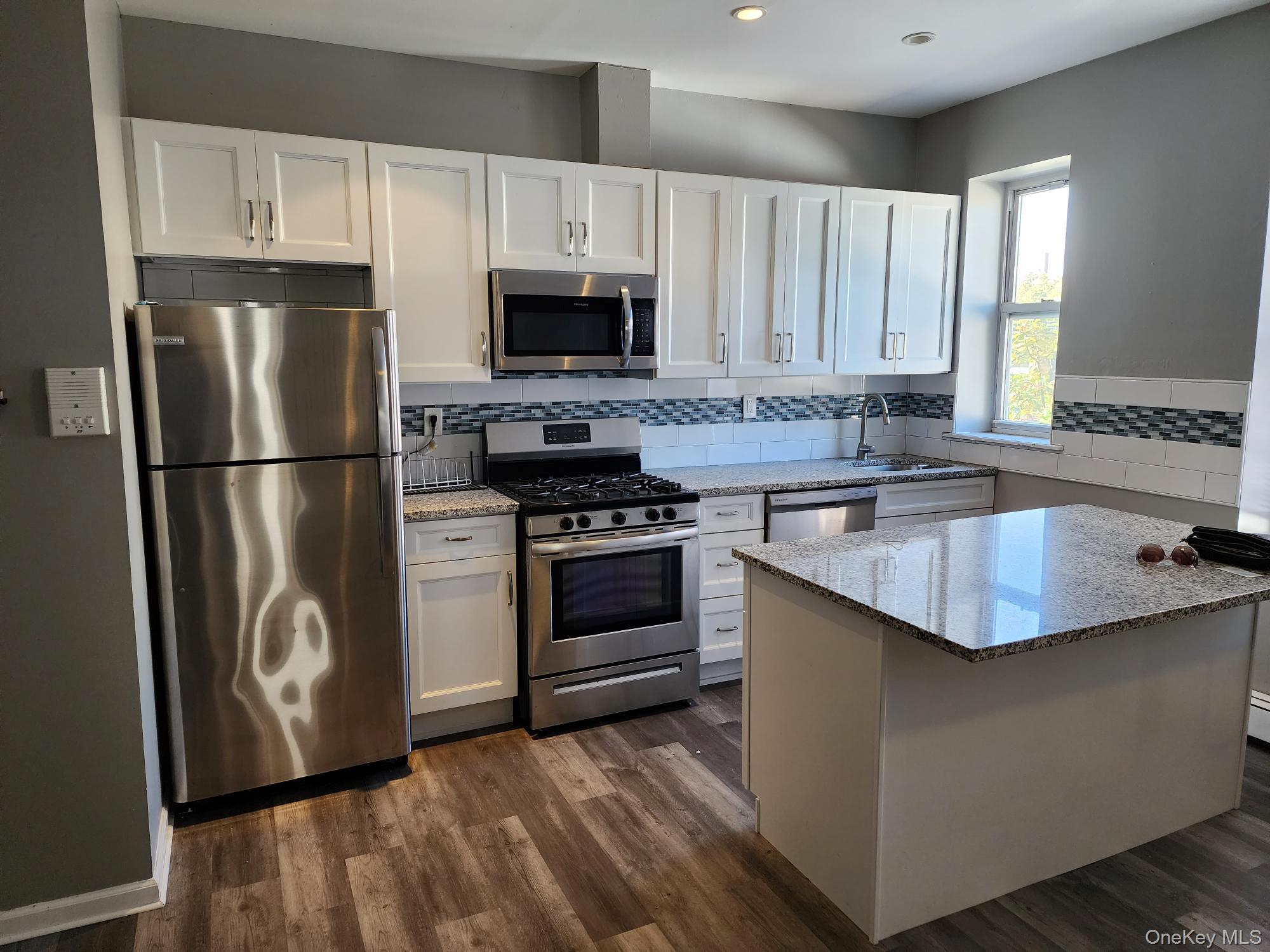 #5 photo, 45-01 Ditmars Boulevard, Astoria , NY 11105