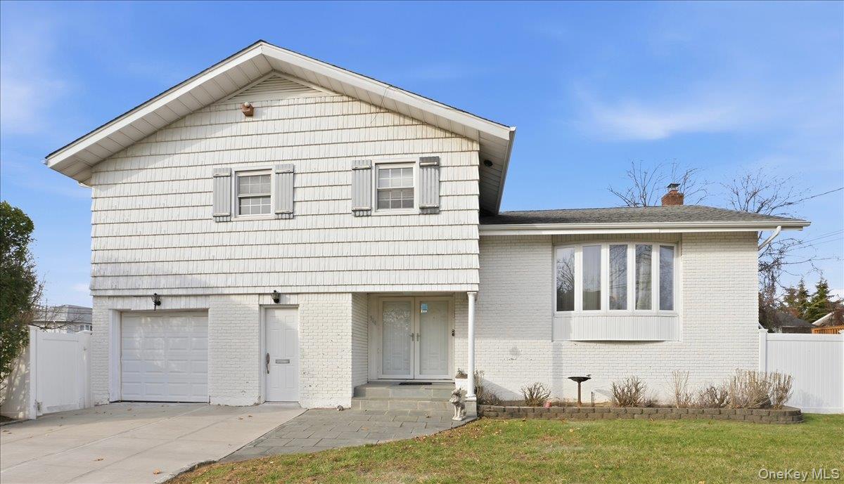 #1 photo, 504 Cedarwood Drive, מחוז נסאו Cedarhurst , NY 11516