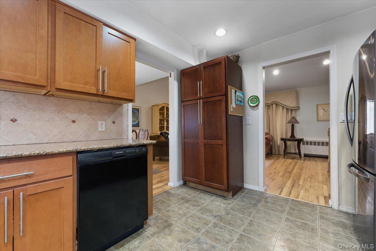 #10 photo, 504 Cedarwood Drive, מחוז נסאו Cedarhurst , NY 11516