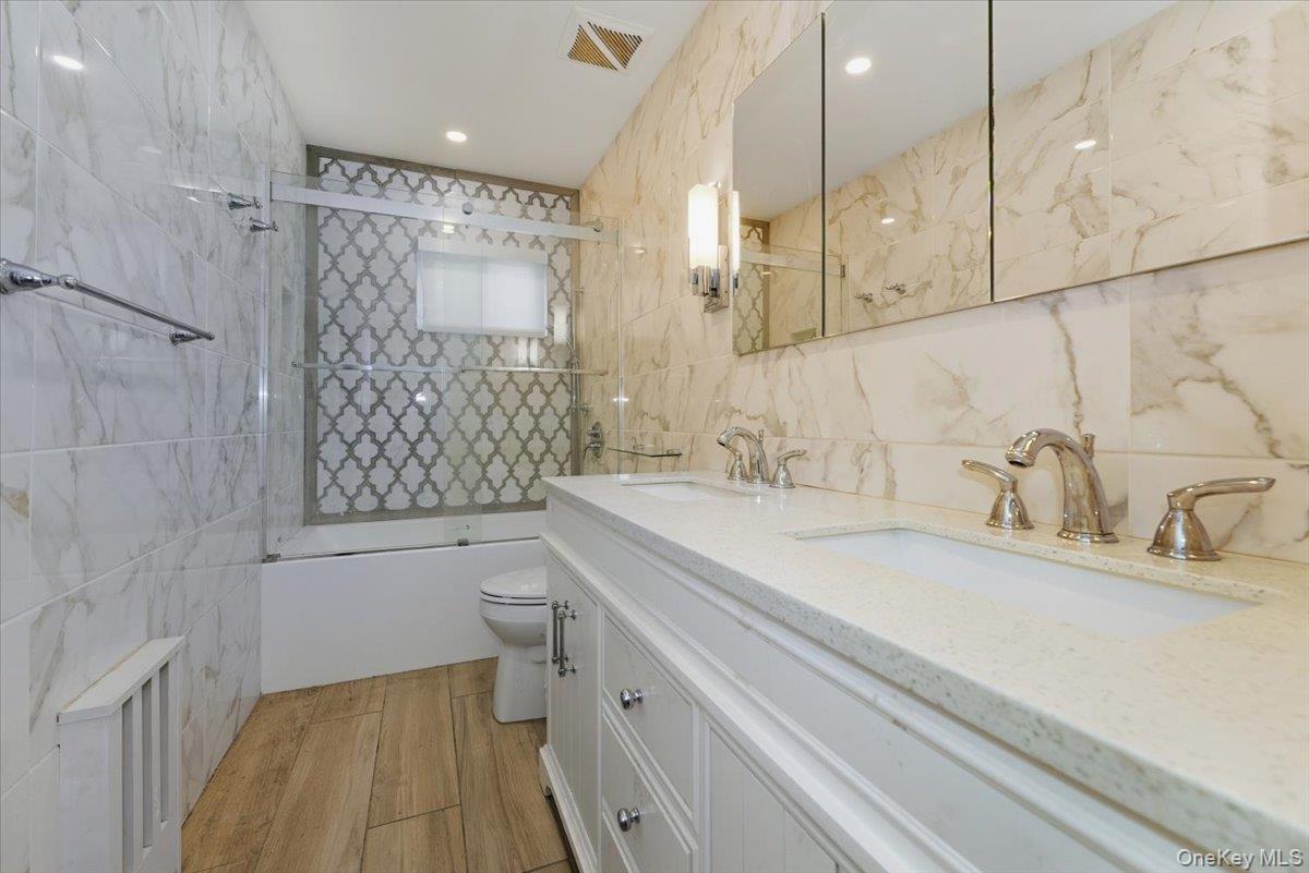 #18 photo, 504 Cedarwood Drive, מחוז נסאו Cedarhurst , NY 11516