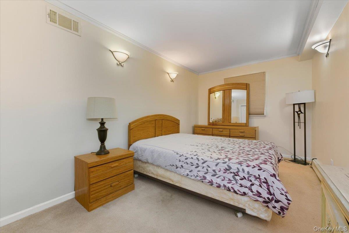 #20 photo, 504 Cedarwood Drive, מחוז נסאו Cedarhurst , NY 11516