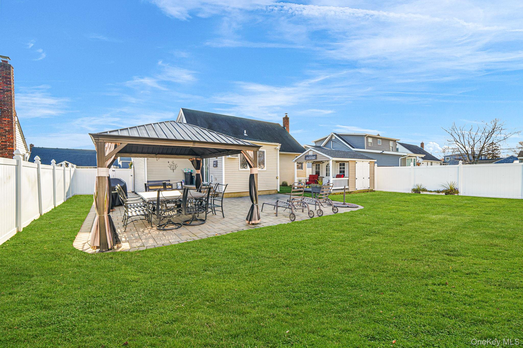 #18 photo, 386 33rd Street, Lindenhurst , NY 11757