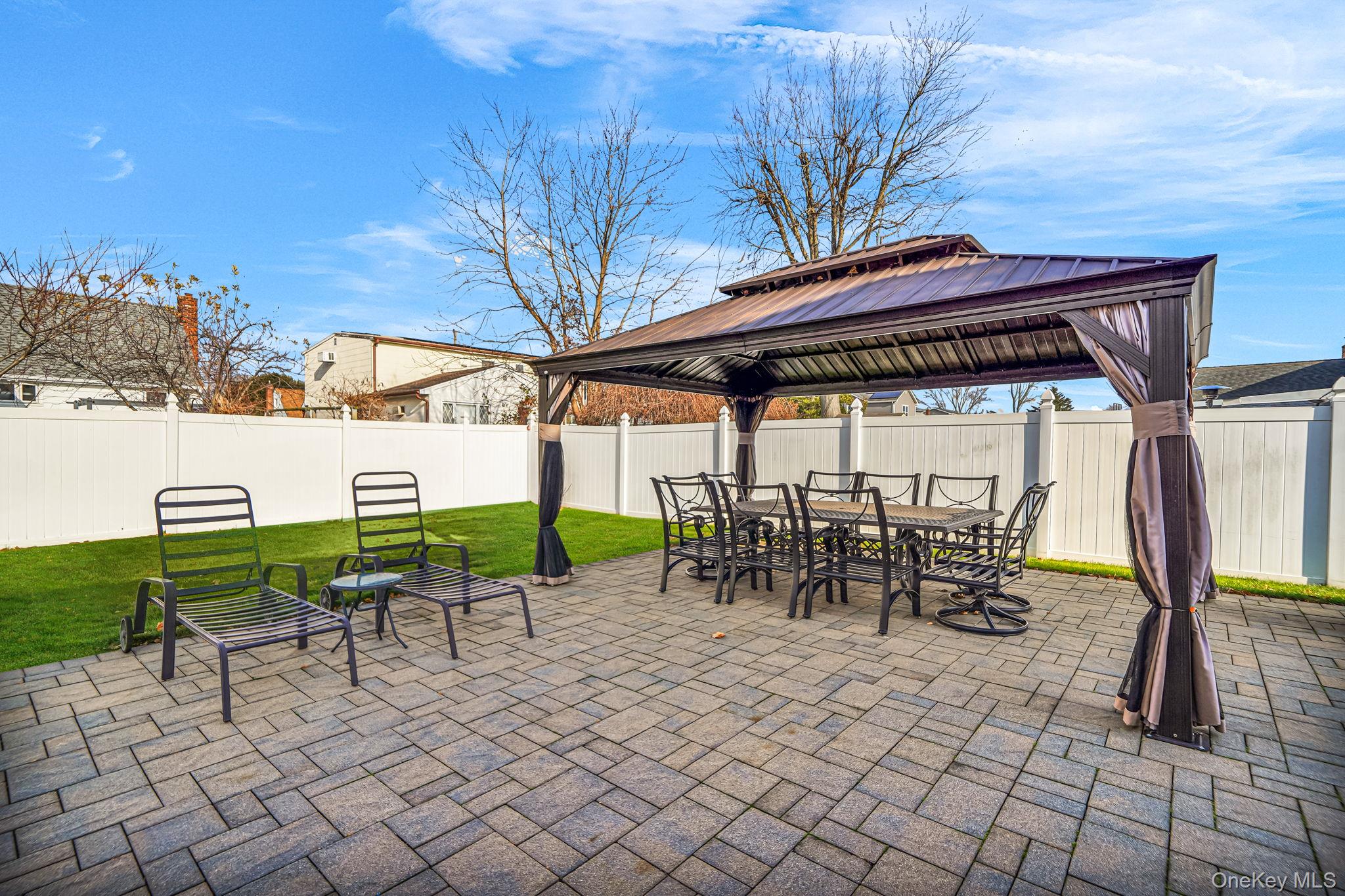 #20 photo, 386 33rd Street, Lindenhurst , NY 11757