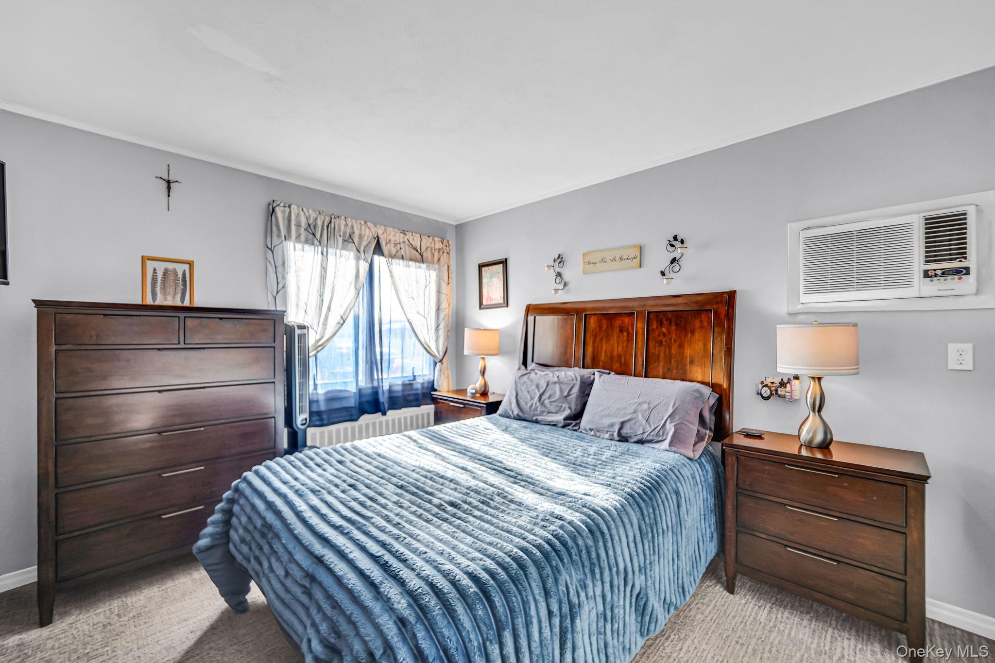 #8 photo, 386 33rd Street, Lindenhurst , NY 11757