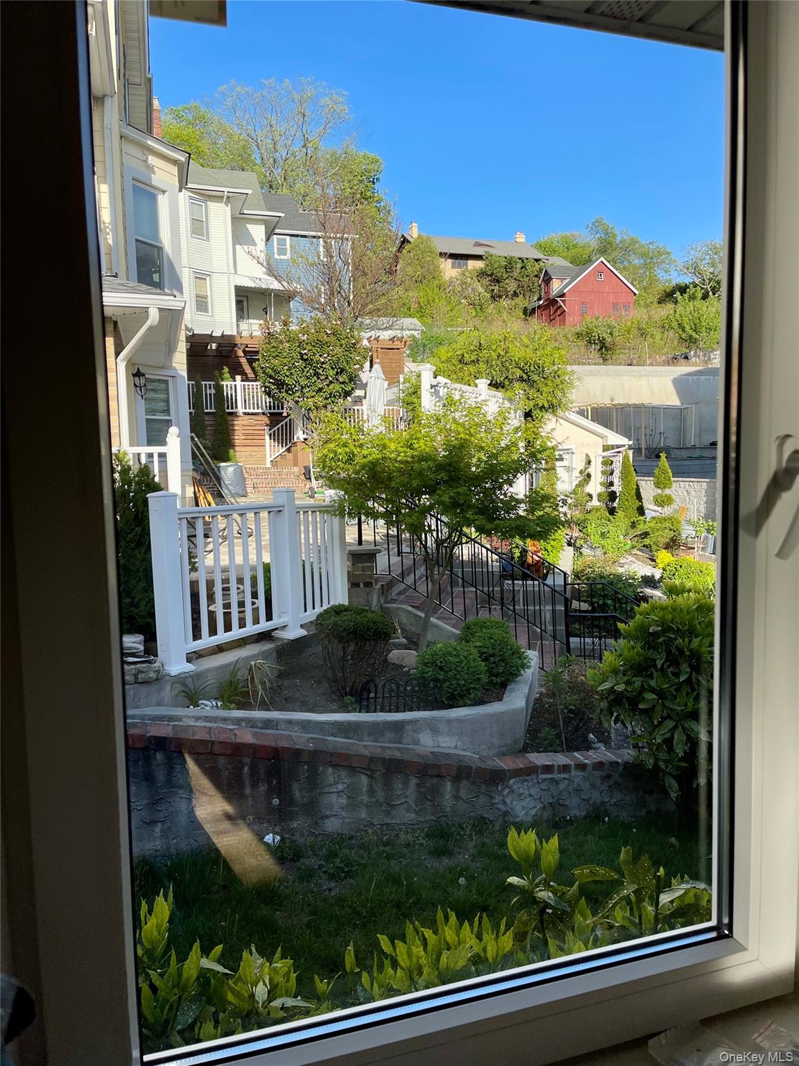 #14 photo, 3905 Douglaston Parkway, Douglaston , NY 11363