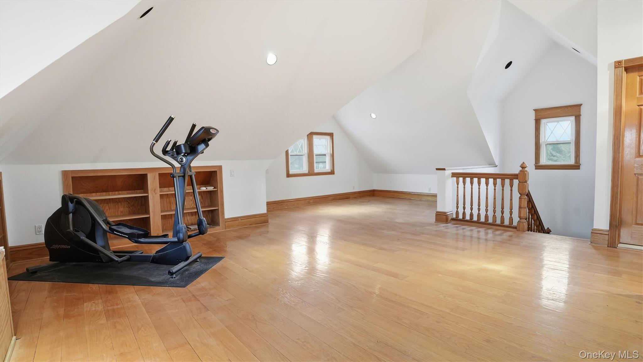 #13 photo, 40 Meadow Street, 長島 花園城 Garden City , NY 11530