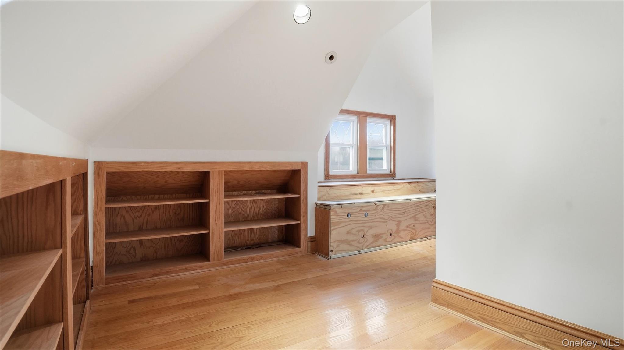 #16 photo, 40 Meadow Street, 長島 花園城 Garden City , NY 11530