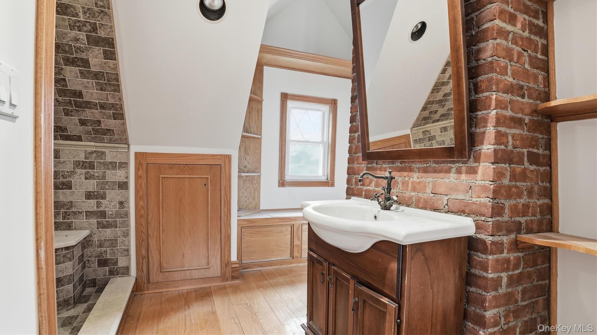 #19 photo, 40 Meadow Street, 長島 花園城 Garden City , NY 11530