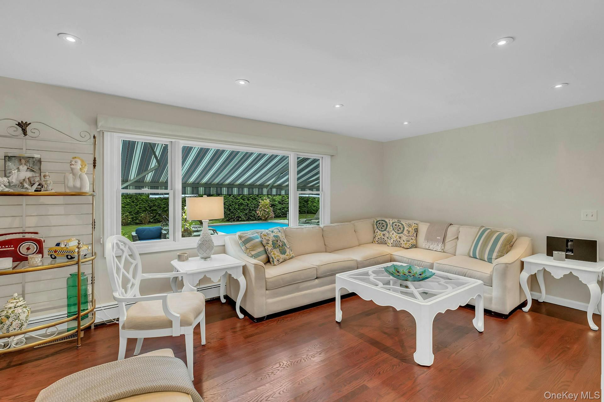 #7 photo, 17 Lovell Road, מחוז סאפוק Hampton Bays , NY 11946